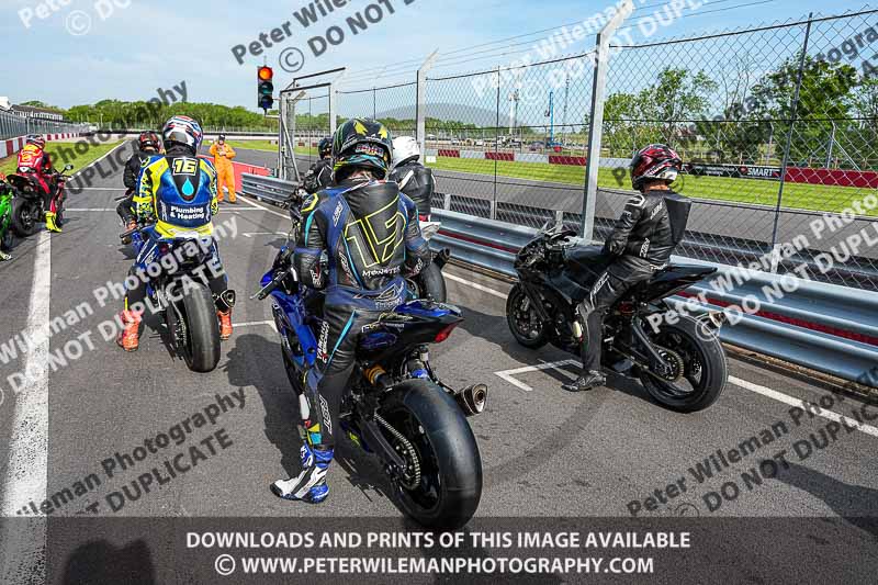 donington no limits trackday;donington park photographs;donington trackday photographs;no limits trackdays;peter wileman photography;trackday digital images;trackday photos